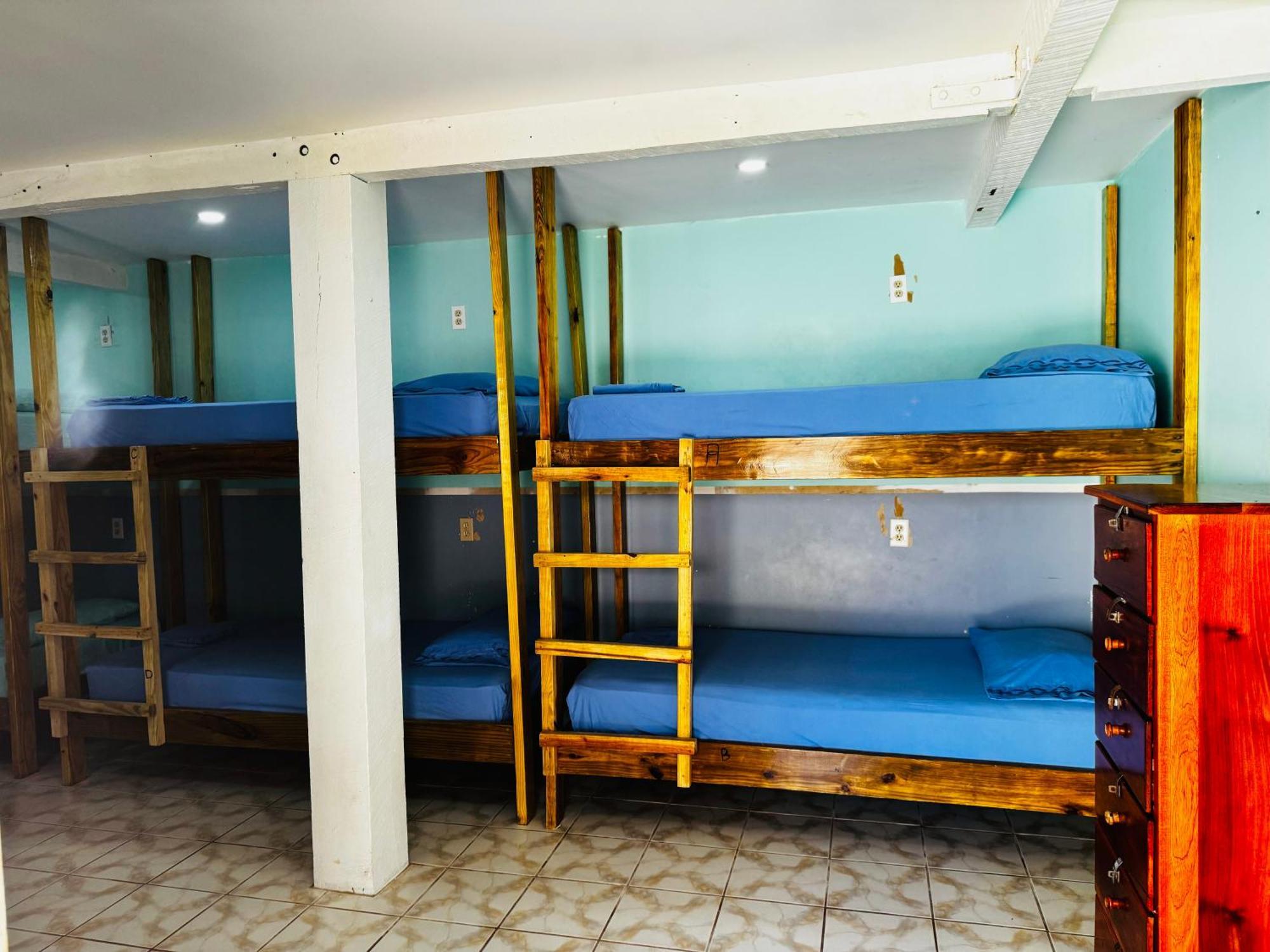 Go Slow Guesthouse Caye Caulker Eksteriør bilde