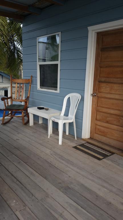 Go Slow Guesthouse Caye Caulker Eksteriør bilde